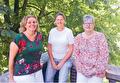 Vanaf links Jenny Smit,  Karen Hansems en Marjo Westermolen Een tekstuele versie van de afbeelding is hieronder toegevoegd.